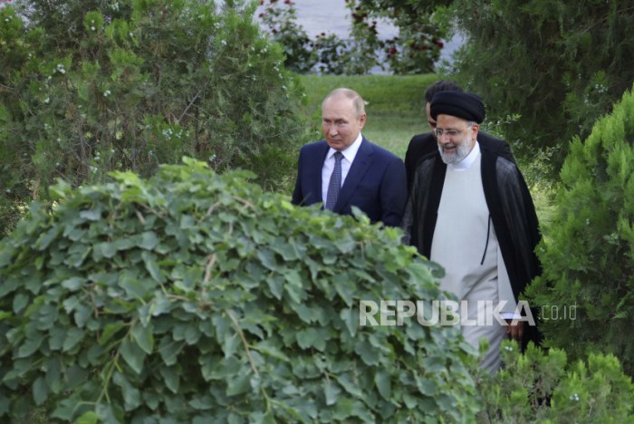 🔴RUSIA KIRIM Senjata Mematikan ke Iran dan Pesawat Tempur Untuk Lawan ... Menlu Iran ke Rusia, Putin Dukung Respons Iran atas Serangan Barat