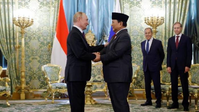 Prabowo dan Putin saat Bertemu di Rusia Punya Perbedaan Gaya Duduk ... Prabowo dan Putin saat Bertemu di Rusia Punya Perbedaan Gaya Duduk ...