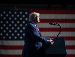 Warga AS Marah Sebut Trump Penjahat Perang di Tengah Konflik Iran