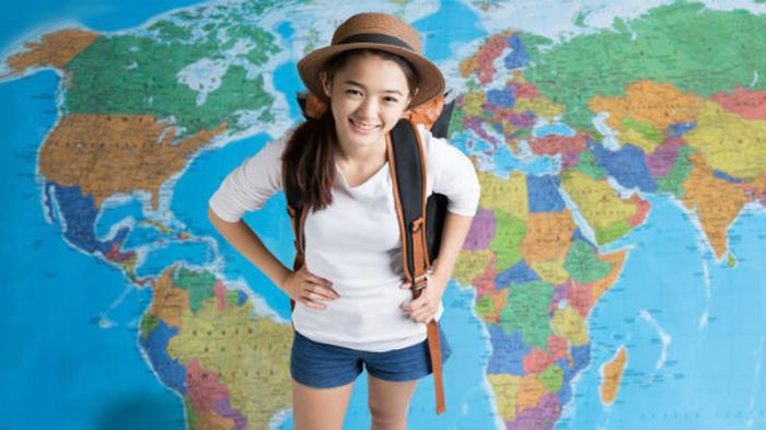 Tips Backpackeran Sendirian Untuk Wanita - Lifestyle Fimela.com Tips Backpackeran Sendirian Untuk Wanita - Lifestyle Fimela.com