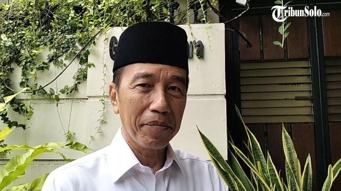 Tahan Emosi, Jokowi di Solo Tantang Deddy Sitorus Ungkap Sosok Utusan ... Klarifikasi Ijazah Jokowi di Solo: Simbol Transparansi ke Publik