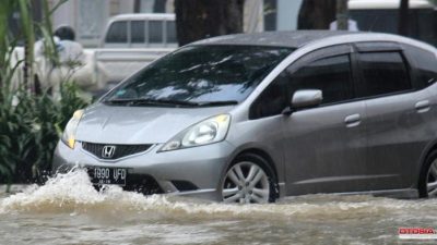 Panduan Perawatan Mobil di Musim Hujan