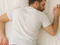 Tidur Ideal untuk Sakit Pinggang Posisi yang Direkomendasikan oleh Ahli