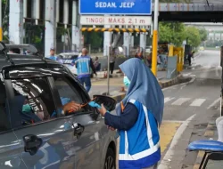 Rekayasa Lalu Lintas Setelah Penutupan Pintu Tol Dalam Kota Jakarta Menyebabkan Kemacetan