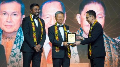 SD Darmono Menang Tropi Spesial The Legacy di Golden Property Awards 2025