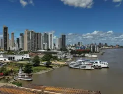 Bersepeda ke Brasil, Aktivis Minta Transportasi Ramah Lingkungan di COP30