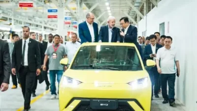 Presiden Brasil Jadi Pemilik Mobil Listrik ke-14 Juta Unit