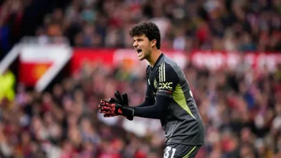 Alasan Ruben Amorim Mainkan Senne Lammens Sebulan Setelah Bergabung Manchester United