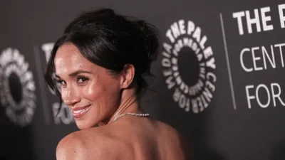 Meghan Markle Debut di Paris Fashion Week untuk Dukung Creative Director Balenciaga