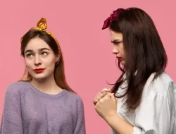 Tanda-Tanda Dia Tidak Mau Berteman dengan Kamu Agar Tak Berjuang Sendirian