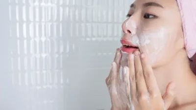 Panduan Waktu dan Teknik Mencuci Muka yang Benar untuk Hasil Maksimal