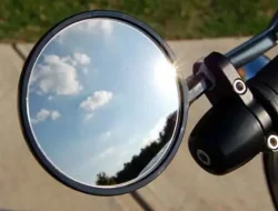Cara Merawat Spion Sepeda Motor dengan Benar yang Mudah namun Penting