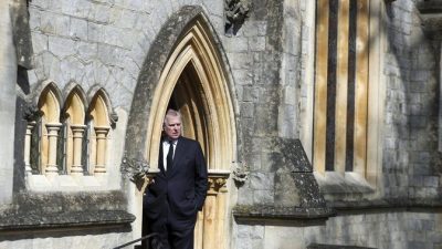 Mantan Pangeran Andrew Harus Kosongkan Royal Lodge Dalam Tiga Bulan Bersama Koleksi Boneka Beruangnya