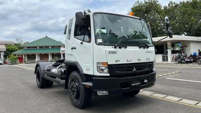 Produksi Ribuan Truk Fuso di Pabrik Cakung Secara Langsung