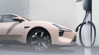 Pemilik Kendaraan Listrik Kini Bisa Berbagi Stasiun Pengisian Daya Rumah