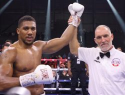 Kronologi Kecelakaan Fatal Anthony Joshua di Nigeria yang Menewaskan Dua Anggota Tim