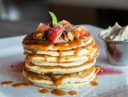 Membuat Pancake dengan Magic Com yang Praktis dan Hemat Waktu