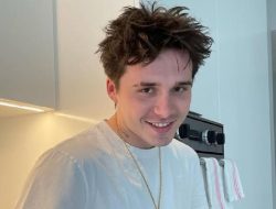 Foto Brooklyn Beckham Dijual di Situs Barang Bekas dengan Harga Melonjak Hingga 1600 Persen