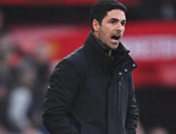Mikel Arteta Apresiasi David Raya yang Berkembang Bersama Arsenal