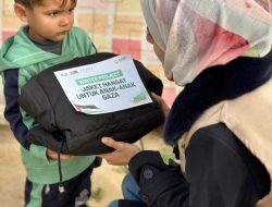 Jaket Anak-anak Gaza Palestina, Penghangat Sederhana Saat Musim Dingin Ekstrem